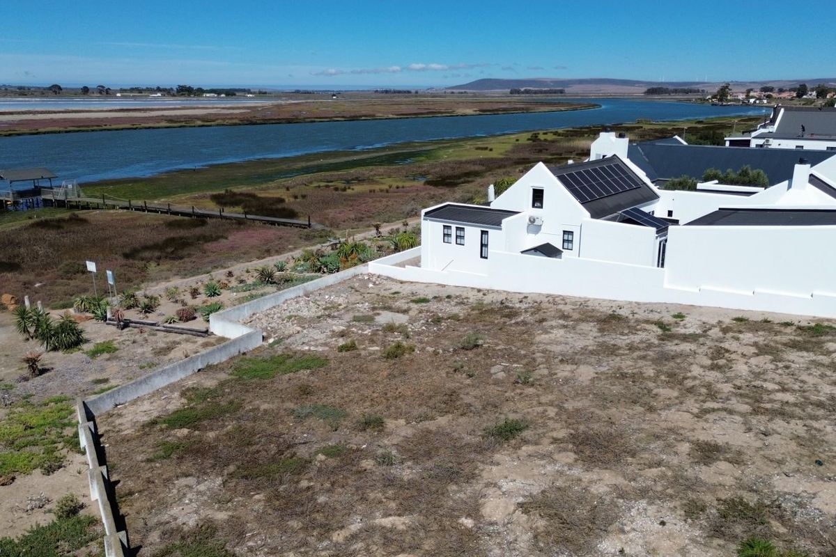 Beautiful Riverfront Vacant Stand For Sale - Photo 3