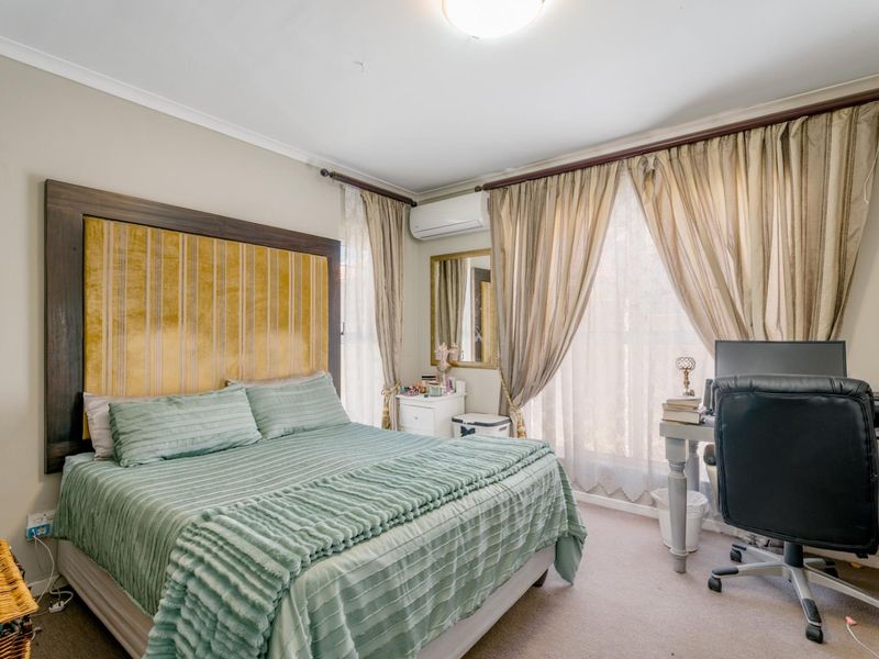 House Under Offer in Greenways Golf Estate Strand - Photo 10