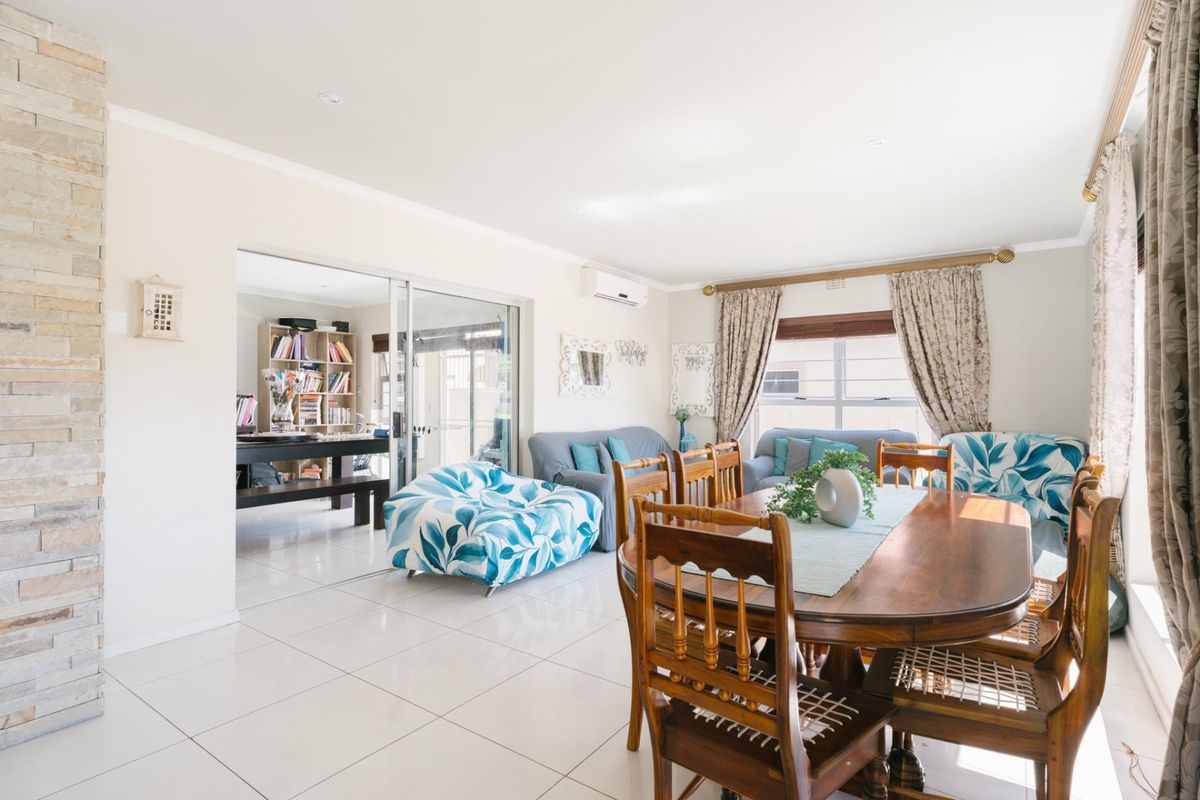 House Under Offer in Greenways Golf Estate Strand - Photo 3