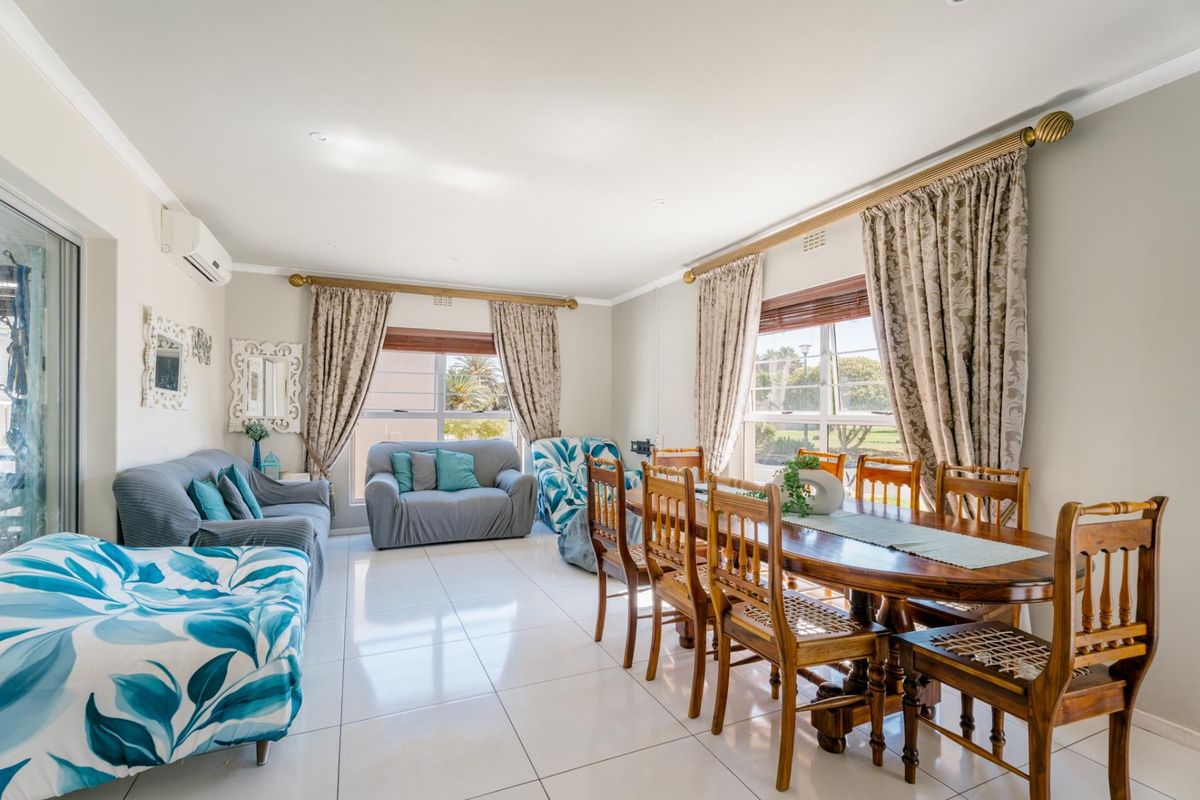 House Under Offer in Greenways Golf Estate Strand - Photo 4