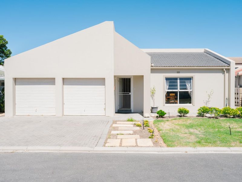 House Under Offer in Greenways Golf Estate Strand - Photo 2