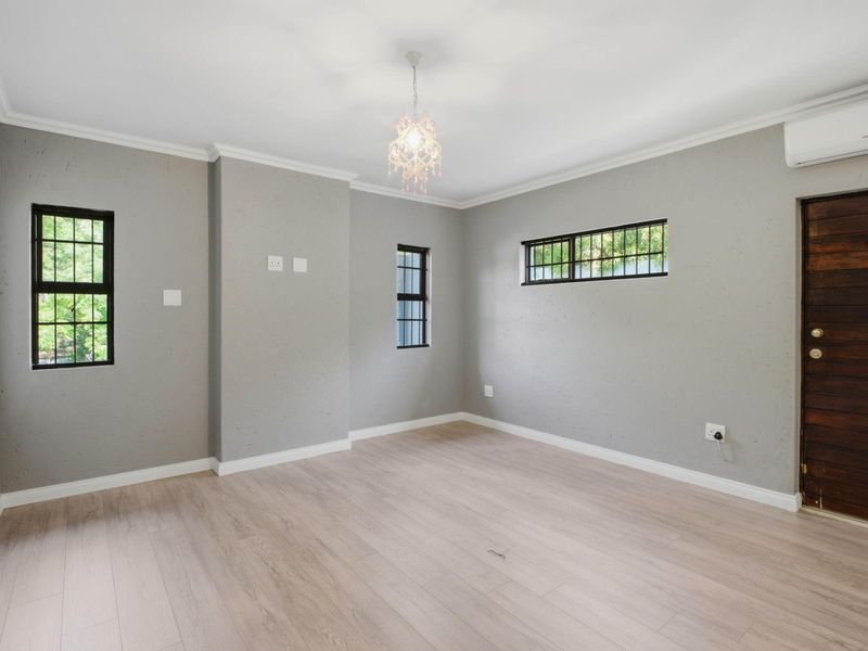 House For Sale in Klevehill Park Sandton - Photo 8