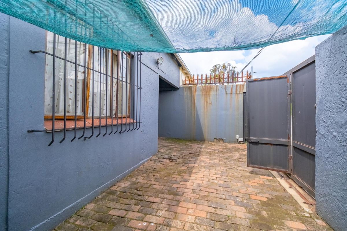 House For Sale in Westdene Johannesburg Gauteng - Photo 3