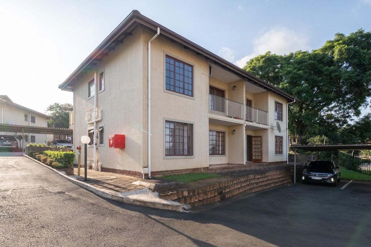 Modern 2 Bedroom Ground Floor Apartment in Prime Clarendon Location - Photo 2