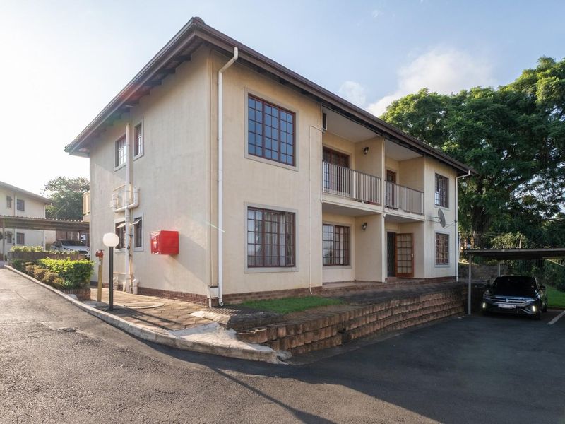 Modern 2 Bedroom Ground Floor Apartment in Prime Clarendon Location - Photo 2