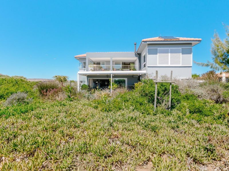 Timeless Luxury in Langebaan Country Estate - Photo 4