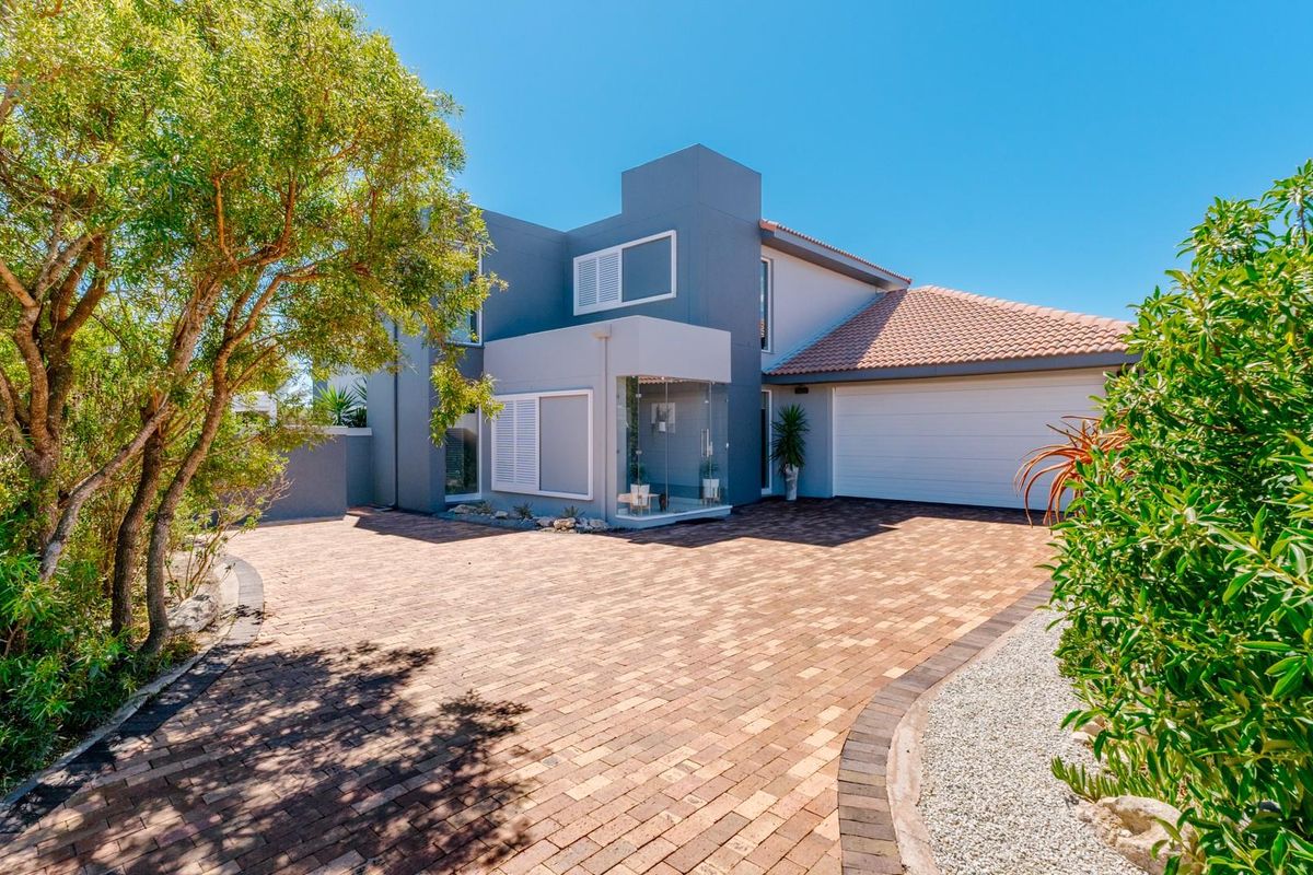 Timeless Luxury in Langebaan Country Estate - Photo 5