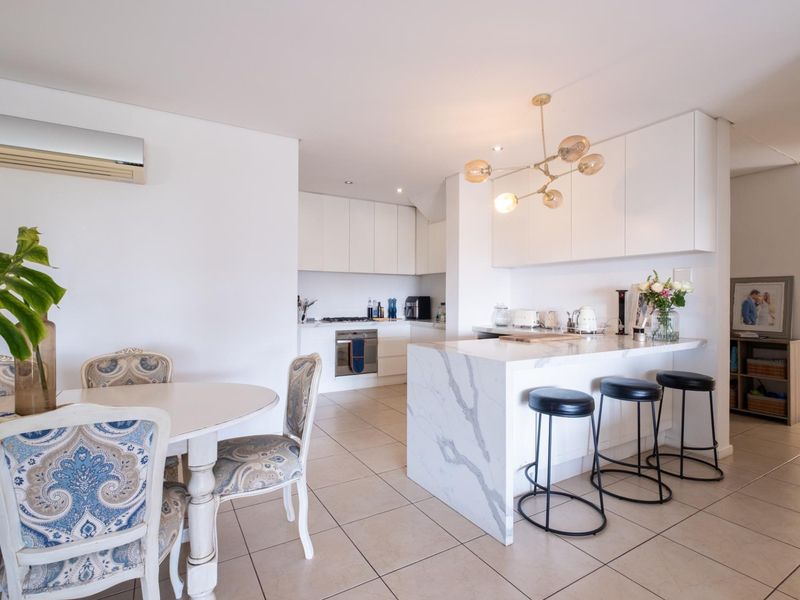 3 BEDROOM,  WALK IN LEVEL APARTMENT IN SIMBITHI WITH SEA VIEWS - R3 500 000 - Photo 10