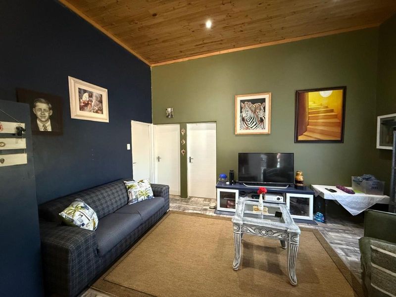 3-Bedroom House FOR SALE in Touws River - Photo 5