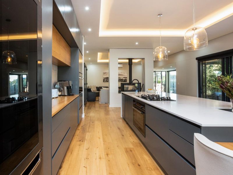 Where Modern Comfort Meets Mountain Calm - Photo 8