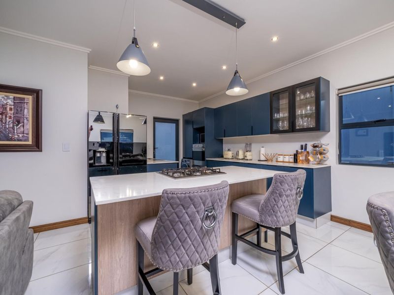 Modern 3-Bedroom Home with back up power in a Sought-After Bryanston East Estate. - Photo 7