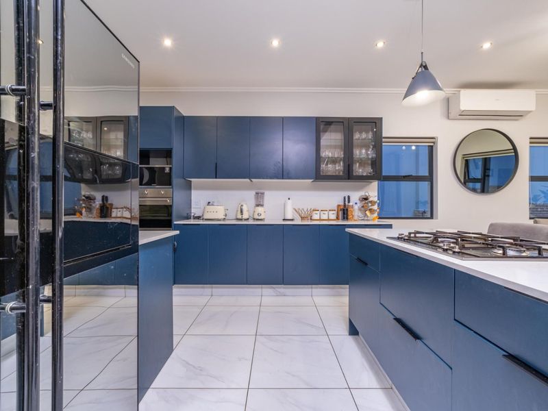 Modern 3-Bedroom Home with back up power in a Sought-After Bryanston East Estate. - Photo 2