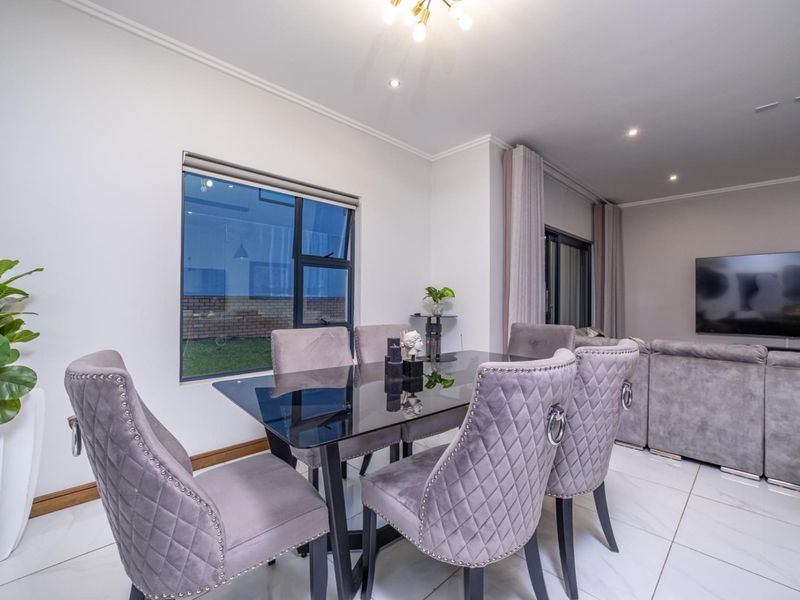Modern 3-Bedroom Home with back up power in a Sought-After Bryanston East Estate. - Photo 8