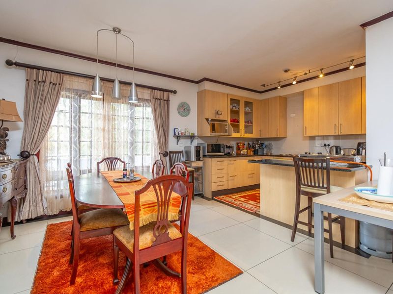 The Perfect Family Retreat: Space, Style, and Wellness - Photo 5