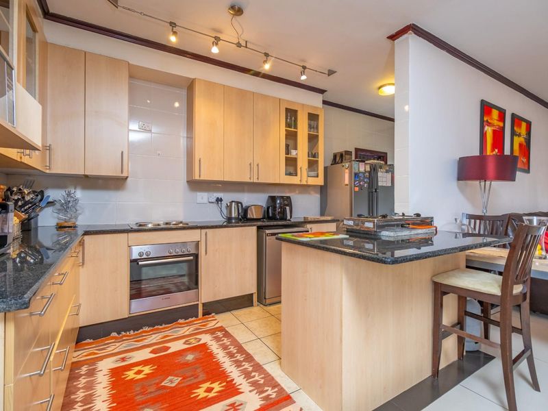 The Perfect Family Retreat: Space, Style, and Wellness - Photo 10