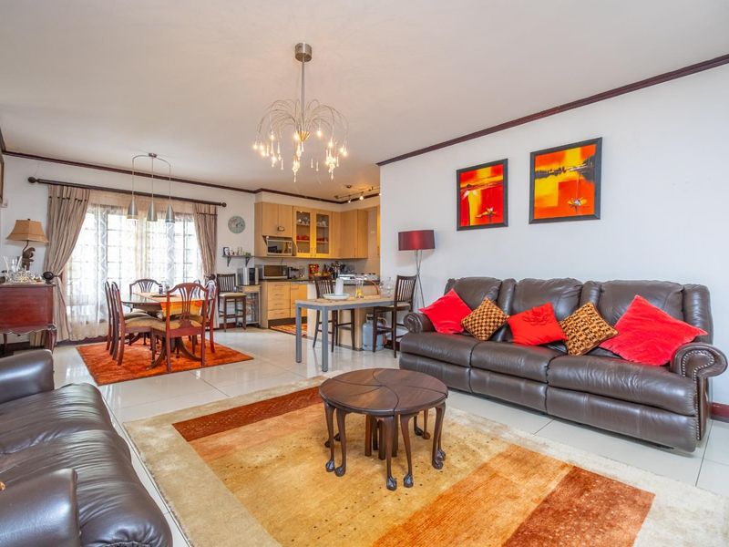 The Perfect Family Retreat: Space, Style, and Wellness - Photo 2