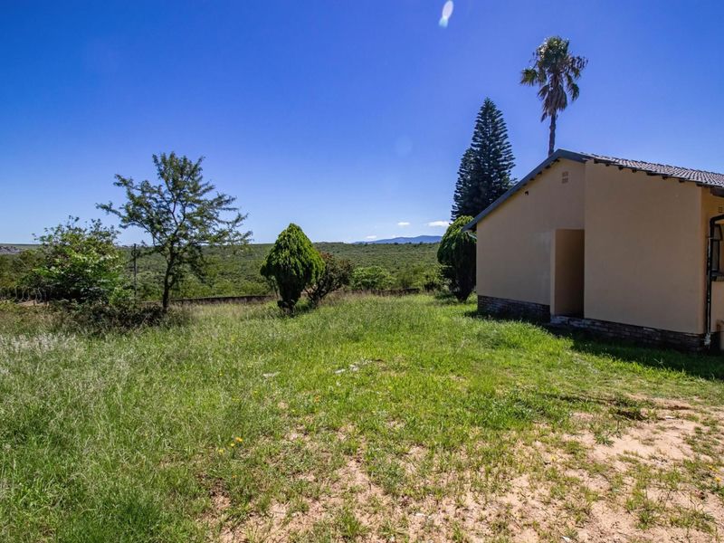 3-bedroom house in King Williams Town - Photo 2