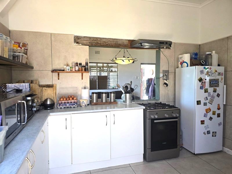 3 Bedroom House for Sale in Lambert's Bay - Photo 3