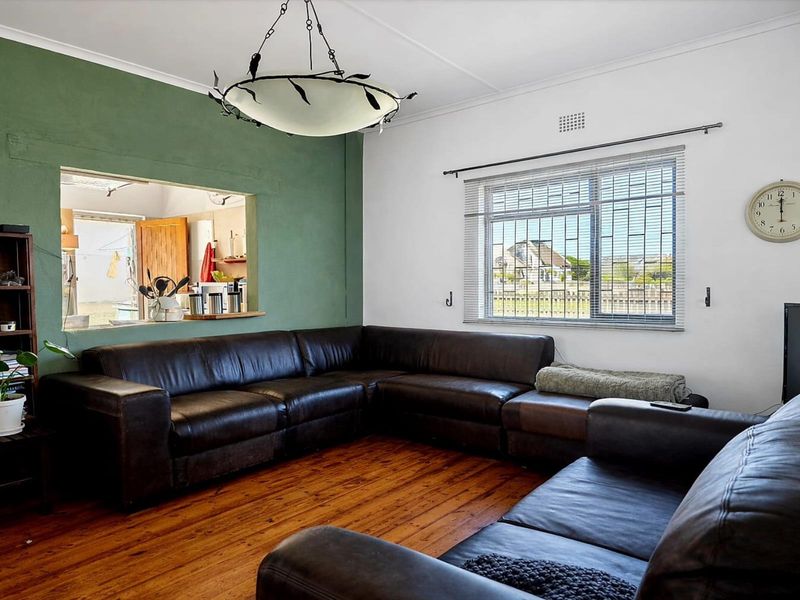 3 Bedroom House for Sale in Lambert's Bay - Photo 1
