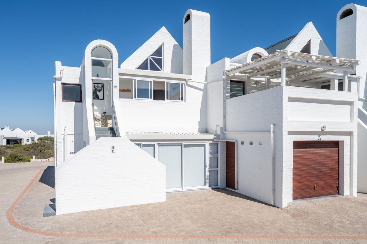 Fully Furnished Apartment For Sale In Upmarket Complex - Photo 2