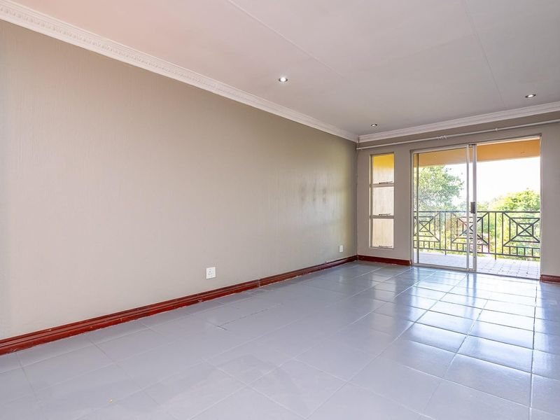 Modern Living Meets Ultimate Convenience | Cayman Bay, Bryanston - Photo 3