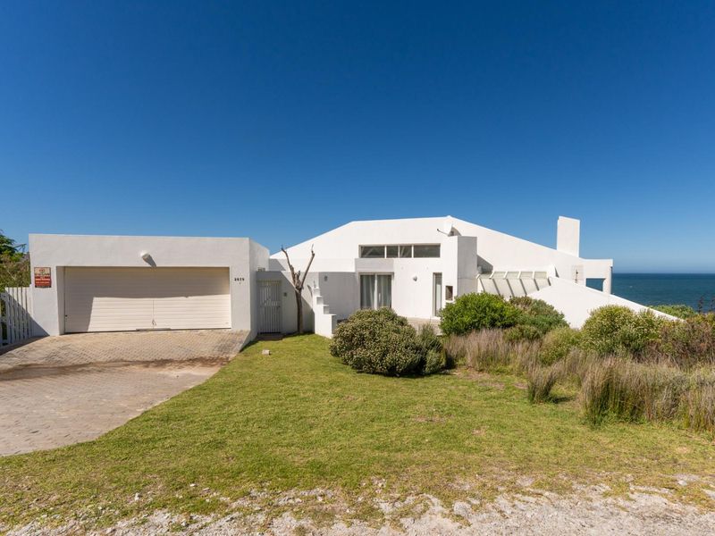 Invest in your own haven (piece of heaven?) in beautiful Betty's Bay. - Photo 2
