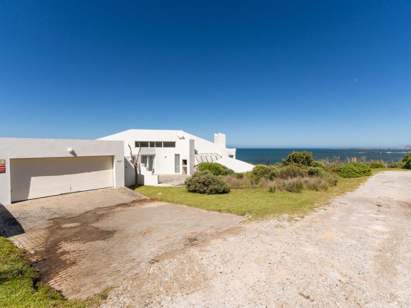 Invest in your own haven (piece of heaven?) in beautiful Betty's Bay. - Photo 3