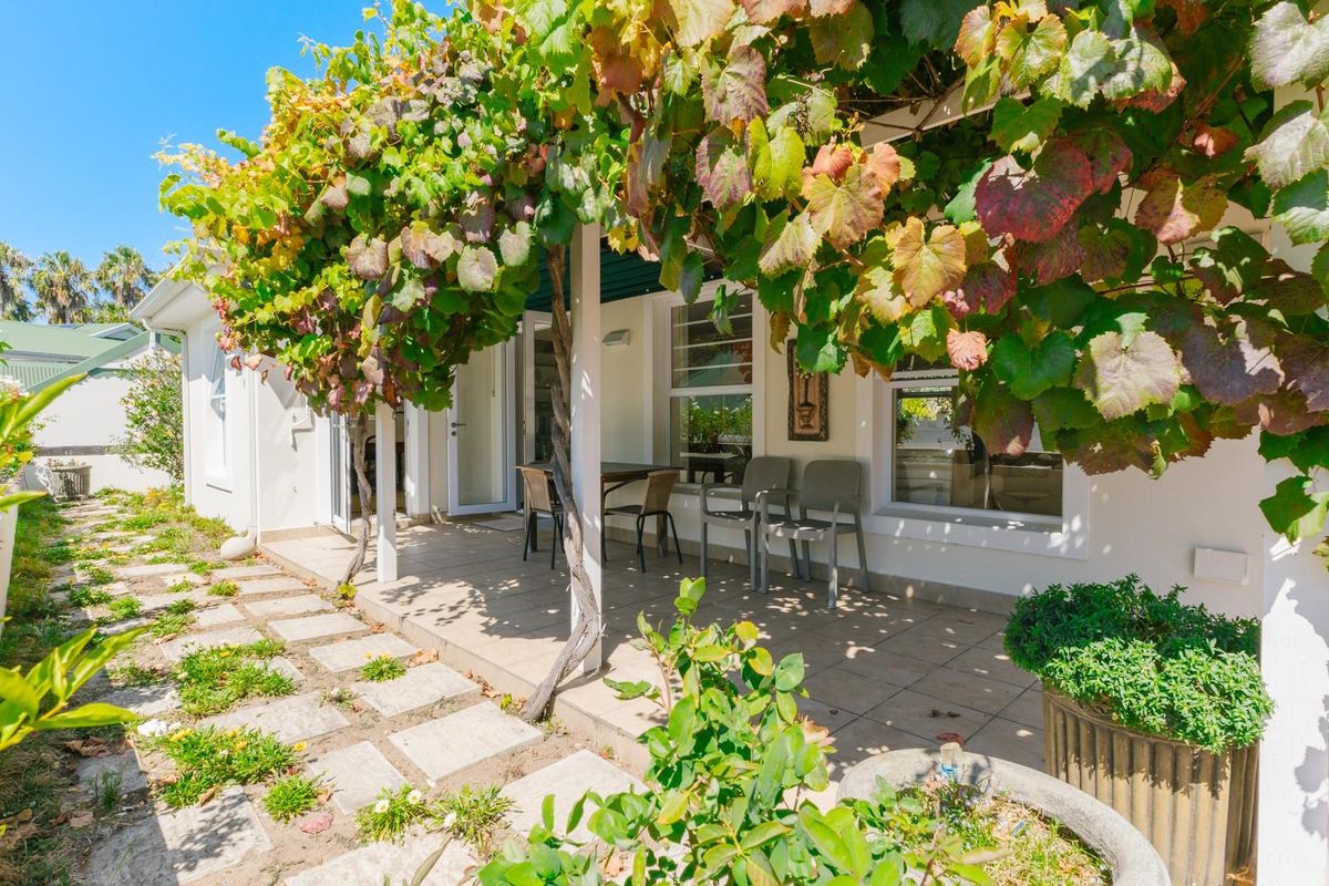 Move-in Ready Home in River Club - Photo 2