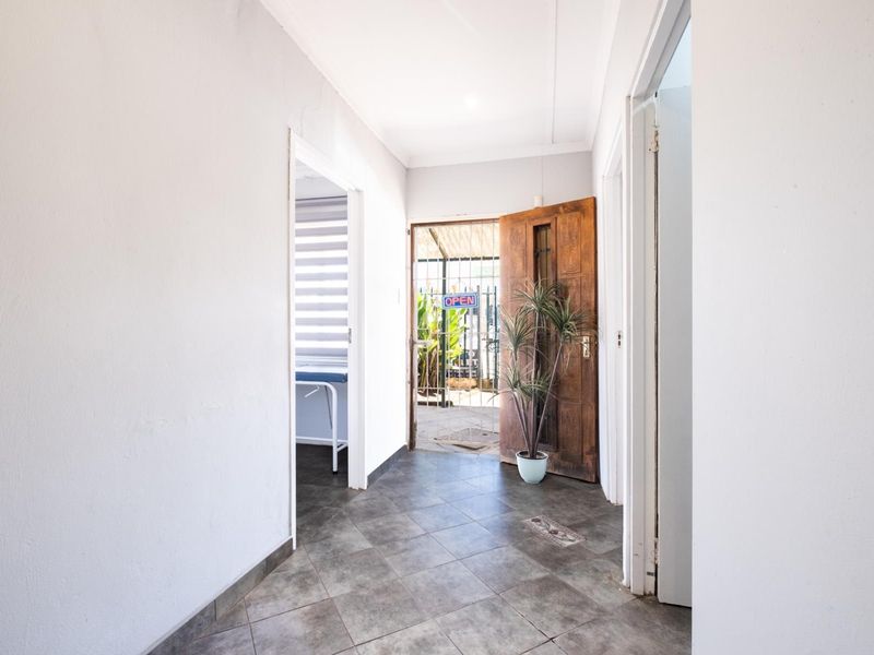 Well-Located Office Space To Let - Photo 6