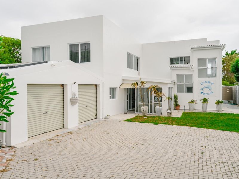 Priced To Sell 7 Bedroom house for sale - Photo 4