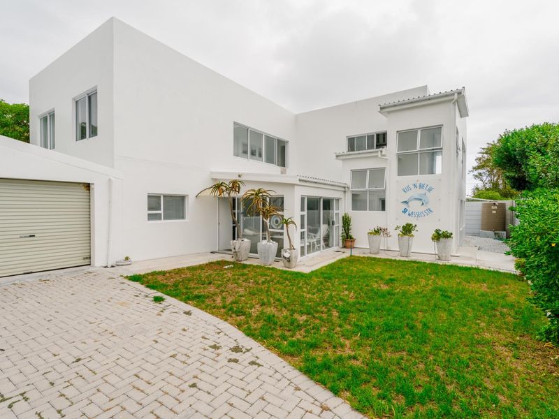 Priced To Sell 7 Bedroom house for sale - Photo 5