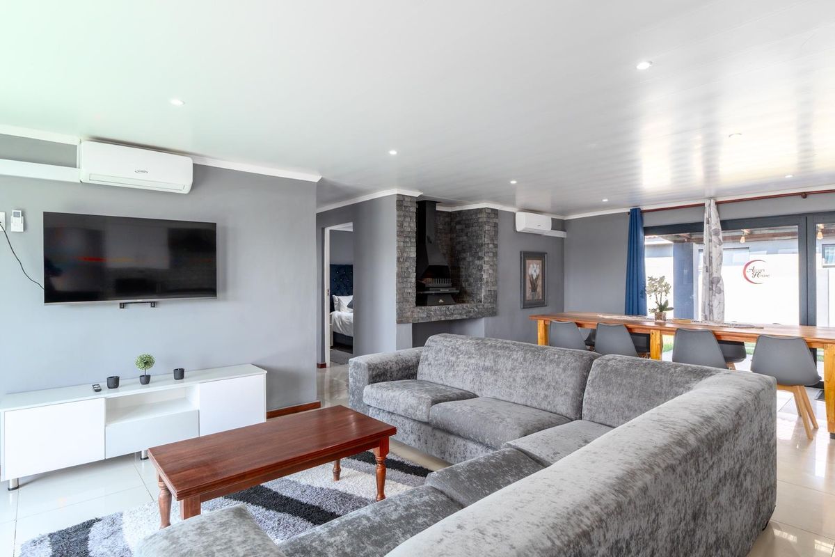 WIDE OPEN SPACES - Photo 5