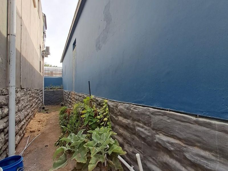 Commercial Property / Artist’s Studio - Unique and Versatile Space - Photo 10