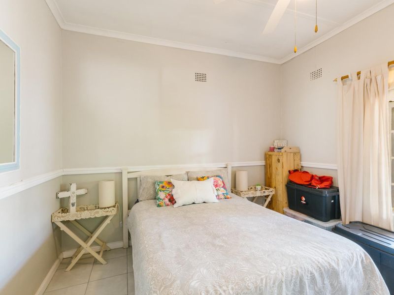 House Under Offer in Gordons Bay Village Gordons Bay - Photo 10