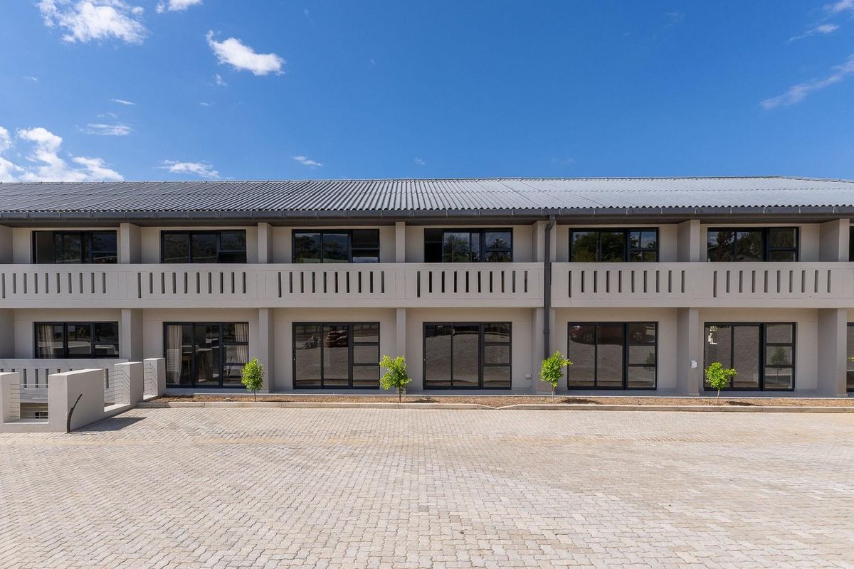 Apartment For Sale in Swellendam - Photo 2