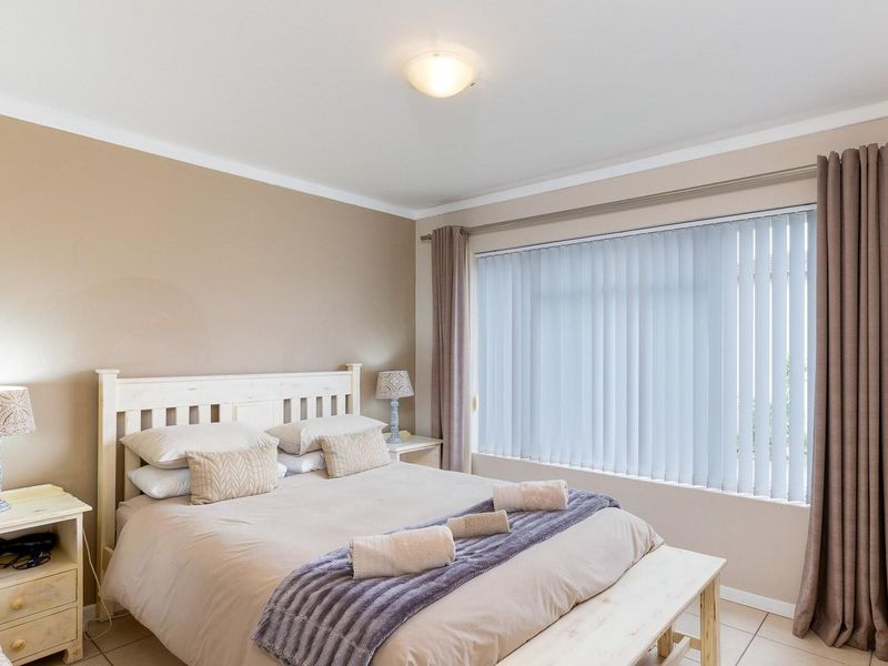 Ground Floor Comfort - Get your Foot in the Market - Photo 10