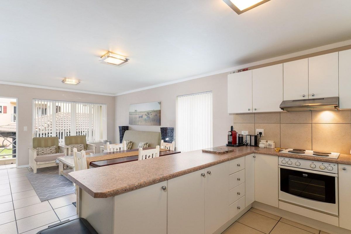 Ground Floor Comfort - Get your Foot in the Market - Photo 3