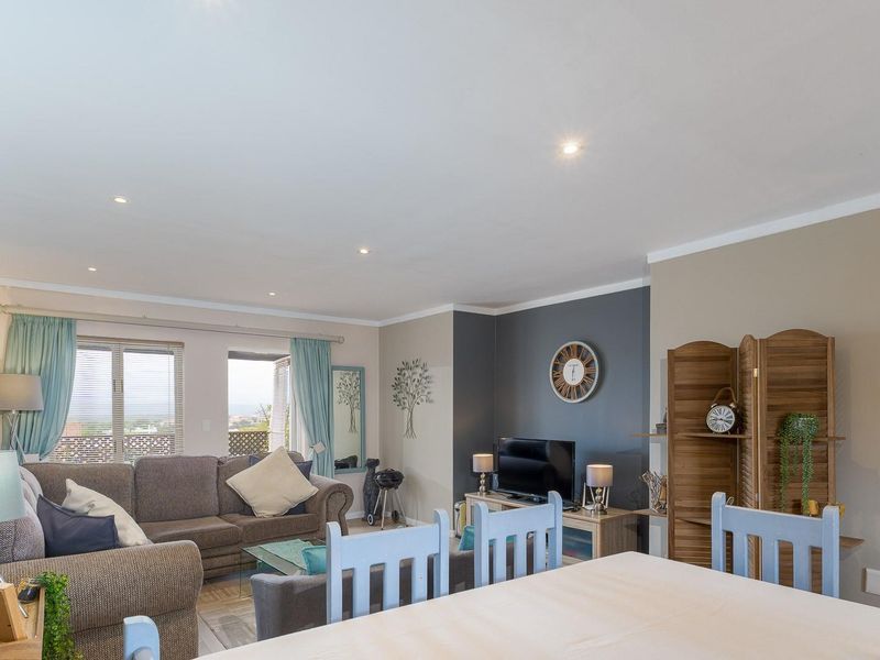 Sunrise to Sunset Views - Top Floor Bliss - Photo 5