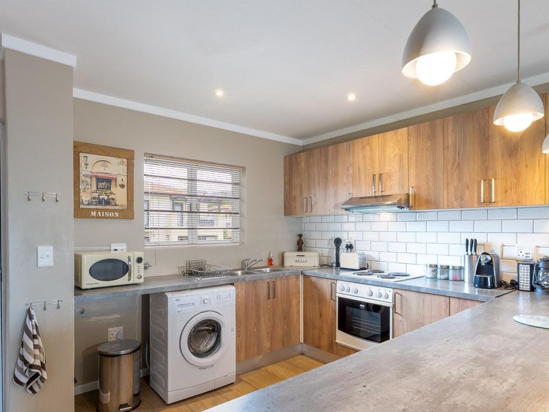 Sunrise to Sunset Views - Top Floor Bliss - Photo 3