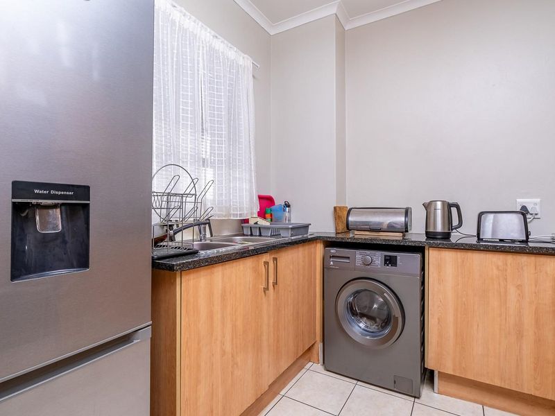 Blackheath’s Best Kept Secret - Dual Living + rental Income - Photo 8