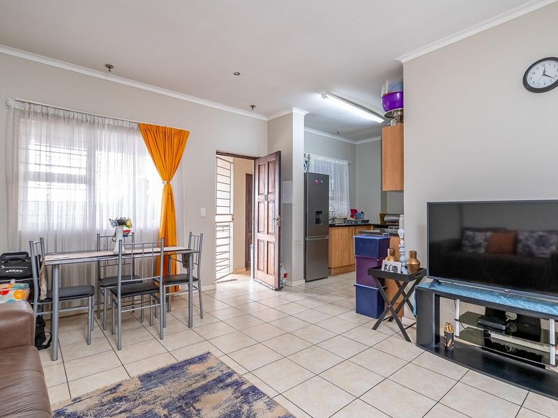 Blackheath’s Best Kept Secret - Dual Living + rental Income - Photo 5