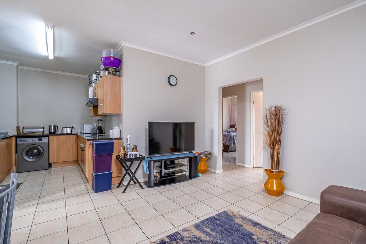 Blackheath’s Best Kept Secret - Dual Living + rental Income - Photo 4