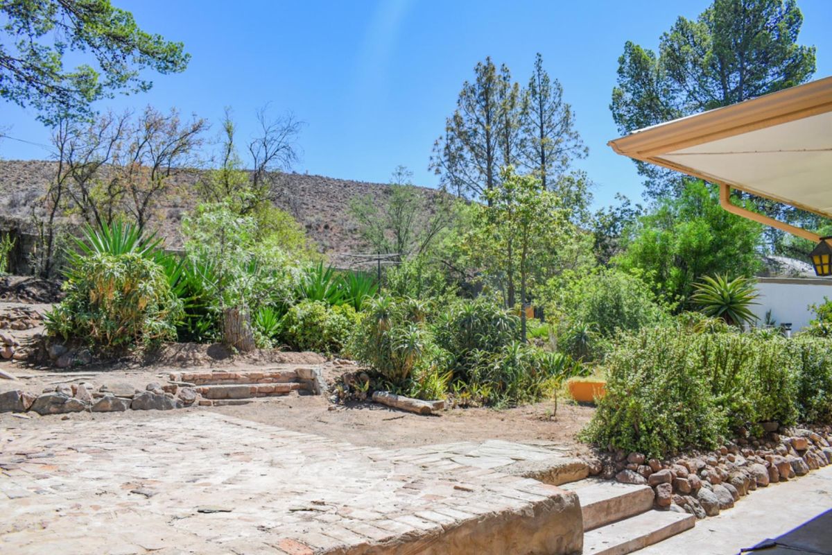 5-Bedroom Home with Flatlet for Sale - Hospital Hill, Beaufort West - Photo 5