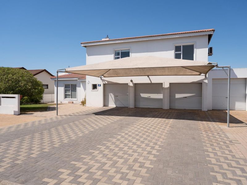 The Luxury Of Space - 3 Bedroom Home Plus 2 Bedroom Flat. - Photo 5