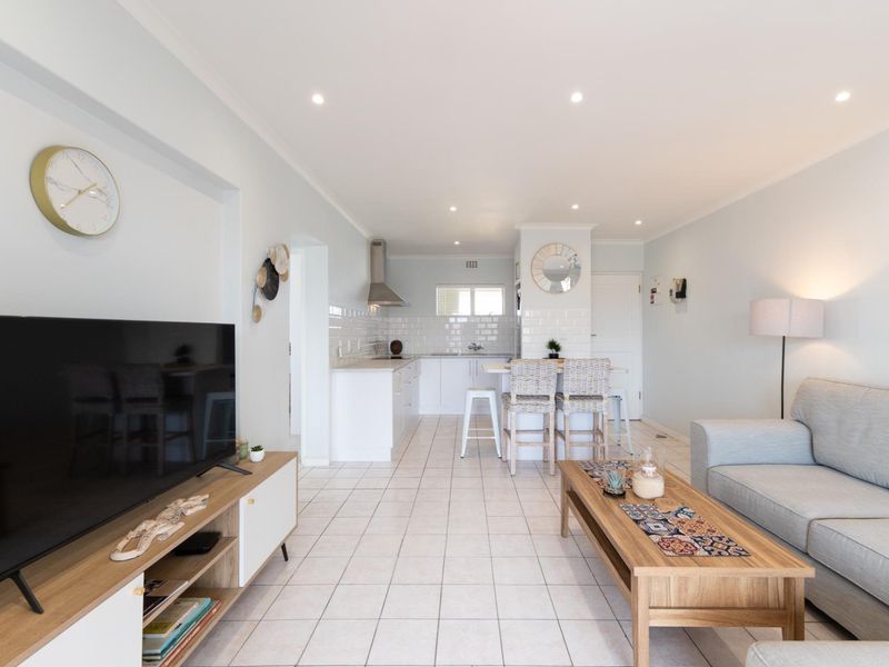 Furnished two bedroom apartment to let - Photo 6