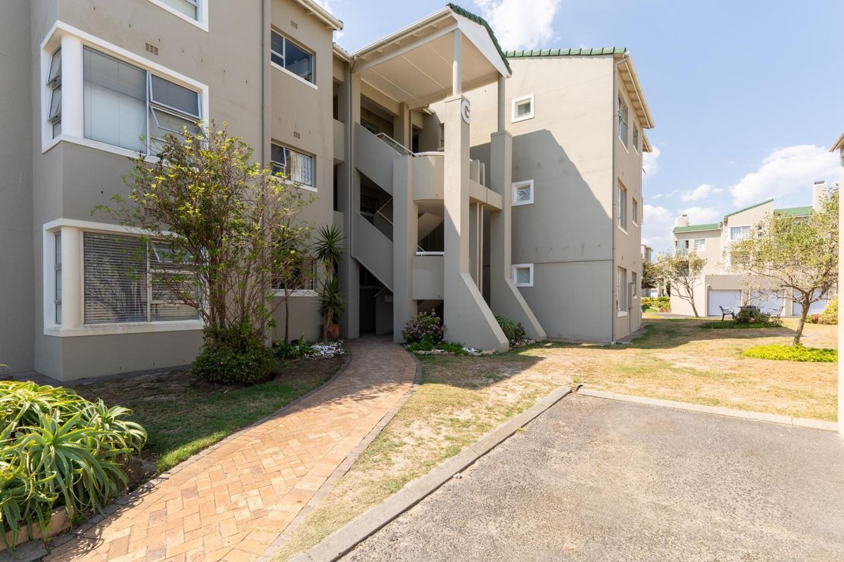 Furnished two bedroom apartment to let - Photo 2