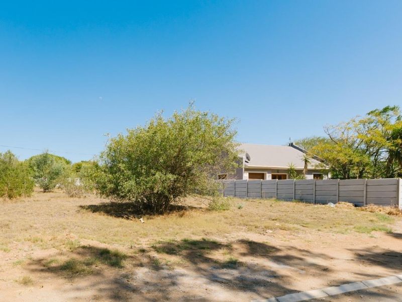 LARGE PLOT -  SERIOUS VALUE - DON’T MISS THIS - Photo 2