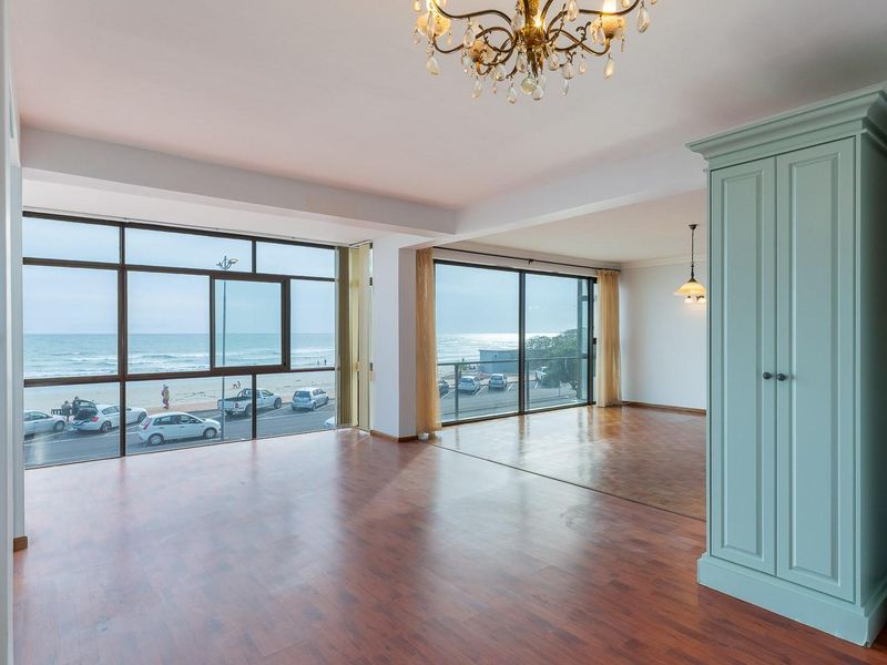 Three Bedroom Beachfront Apartment - Strand - Photo 10