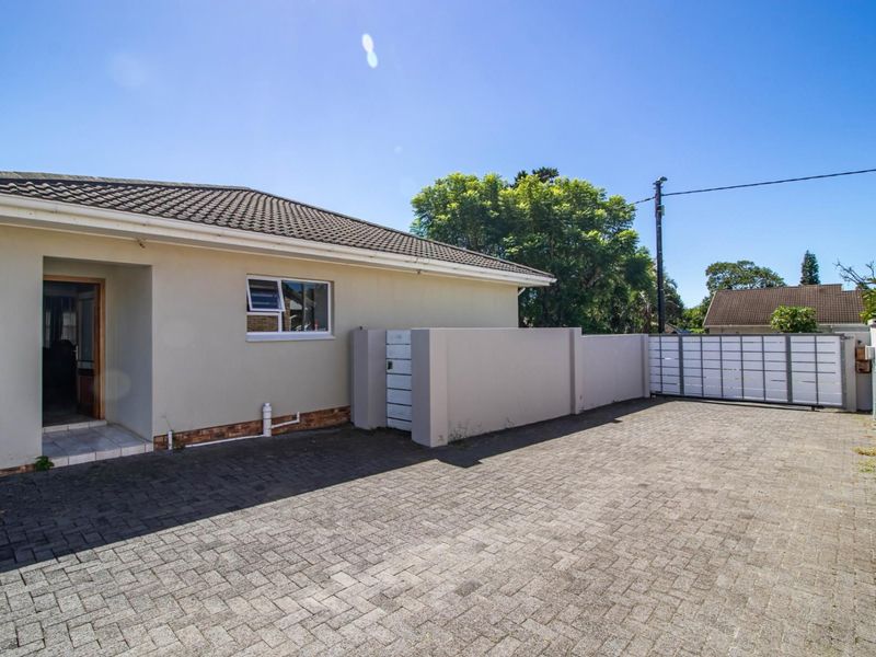 3 - Bedroom Townhouse In Vincent - Photo 3