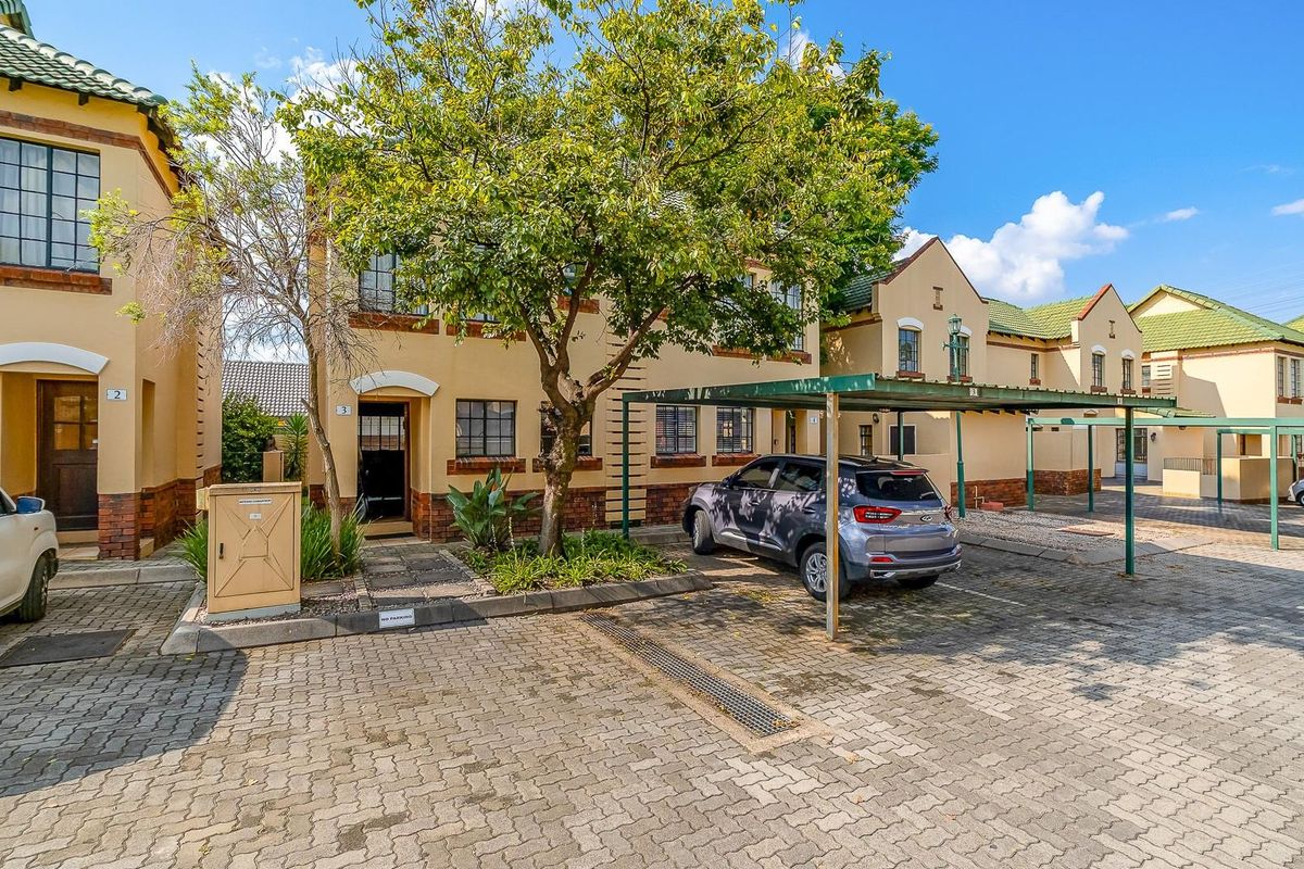 Charming 2 bed duplex - Photo 2